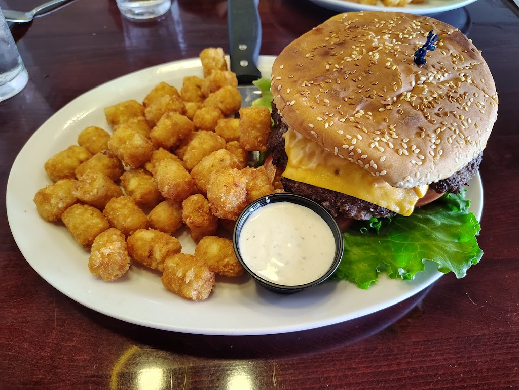 Columbia Inn Restaurant | 698 NE Frontage Rd, Kalama, WA 98625, USA | Phone: (360) 673-7600