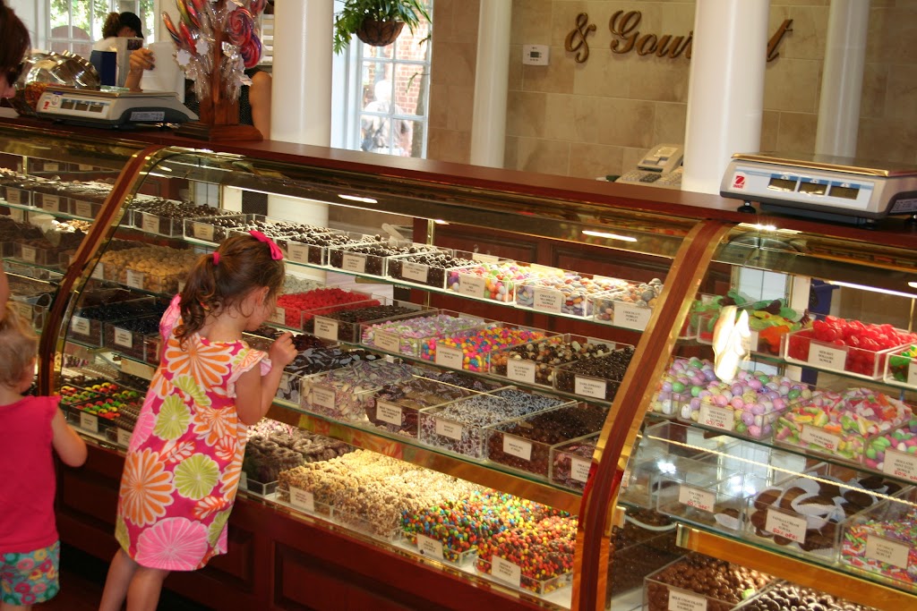 Wythe Candy & Gourmet Shop | 414 W Duke of Gloucester St, Williamsburg, VA 23185 | Phone: (757) 229-4406