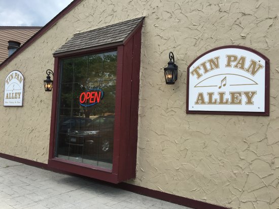 Tin Pan Alley | 775 Cayuga St, Lewiston, NY 14092, USA | Phone: (716) 754-4330