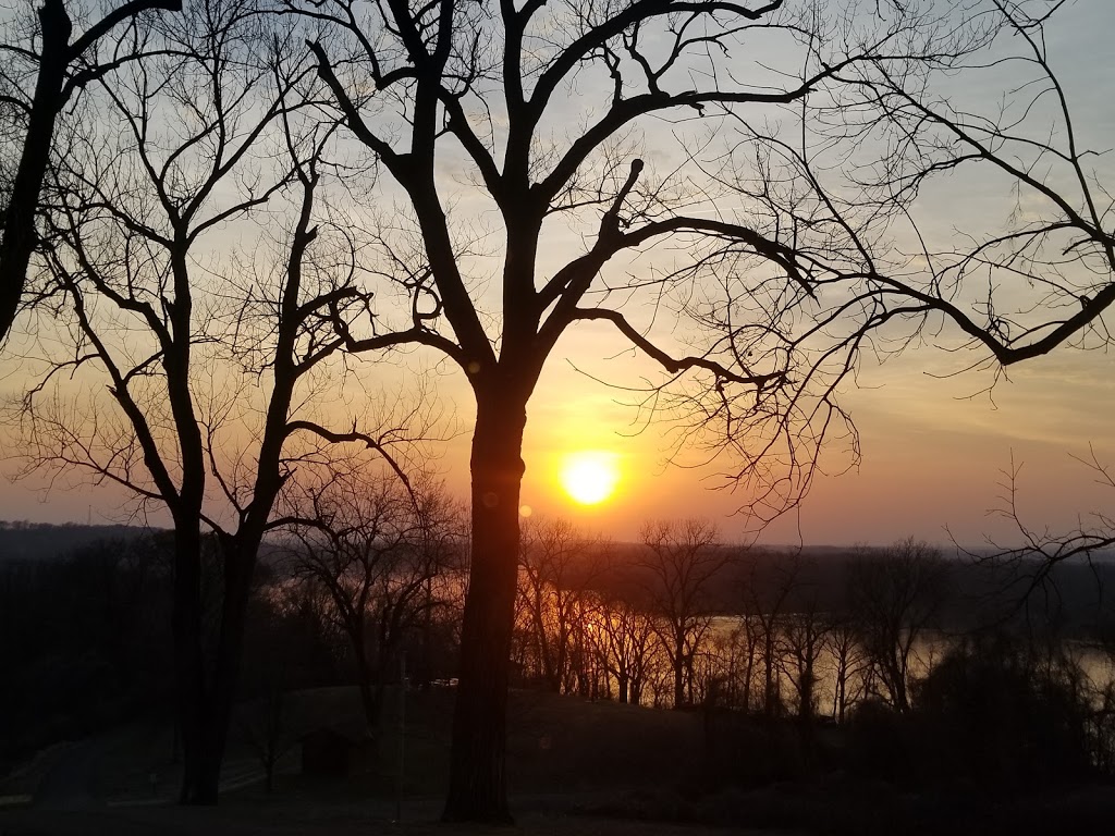 Sunset Greenway Trailhead: Sunset Park | 2300 Sunset Park Dr, Florissant, MO 63031, USA | Phone: (314) 921-5700