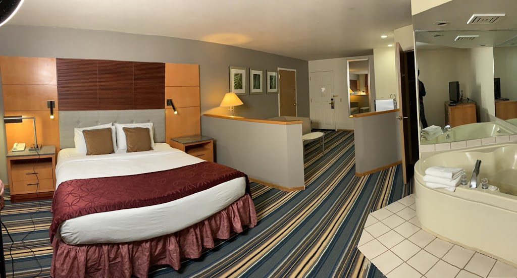 Hometown Inn & Suites | 904 E Main St, Waunakee, WI 53597, USA | Phone: (608) 849-6900