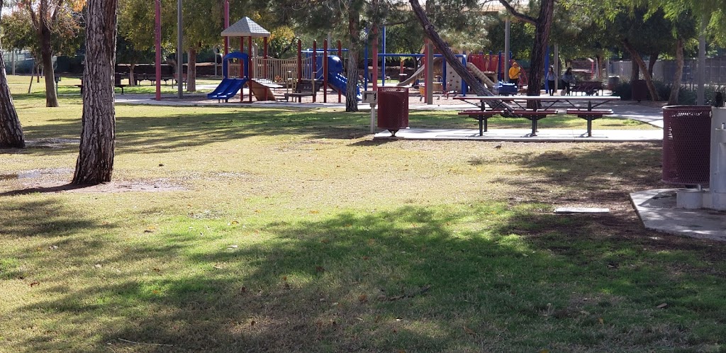 Rotary Park | County Club Way and, E Hermosa Dr, Tempe, AZ 85282, USA | Phone: (480) 350-5200