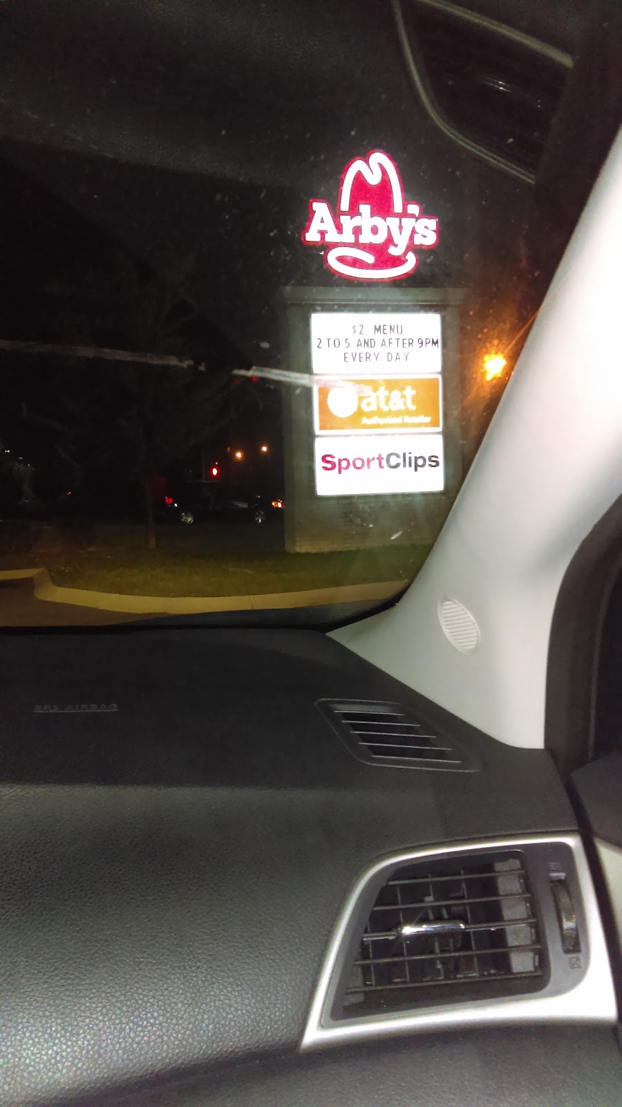 Sport Clips Haircuts of Murfreesboro | 2104 Memorial Blvd, Murfreesboro, TN 37129, USA | Phone: (615) 217-0081