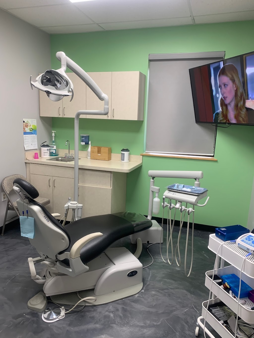 Amazing Dental Southfield | 22972 Lahser Rd Ste 1, Southfield, MI 48033, USA | Phone: (248) 864-2500