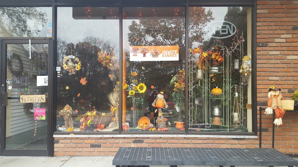 Cookes Little Shoppe of Flowers | 2017 Albany Post Road, Cortlandt Plaza, Croton-On-Hudson, NY 10520, USA | Phone: (914) 862-4558