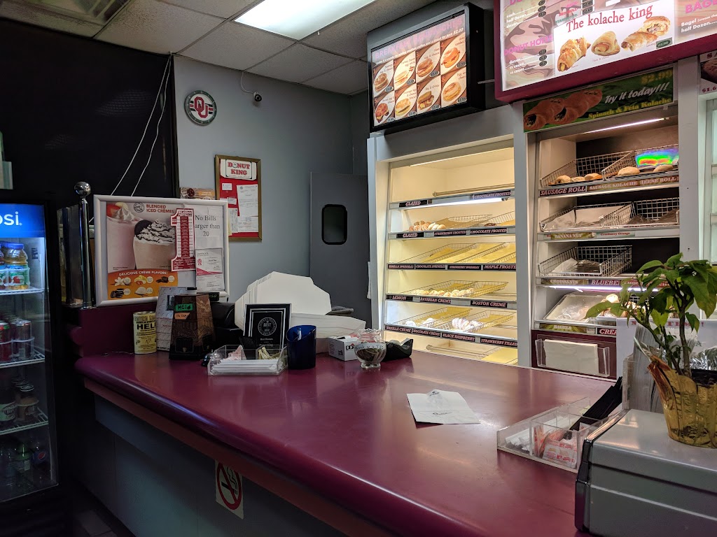 Donut King | 1214 W Lindsey St, Norman, OK 73069, USA | Phone: (405) 321-7882