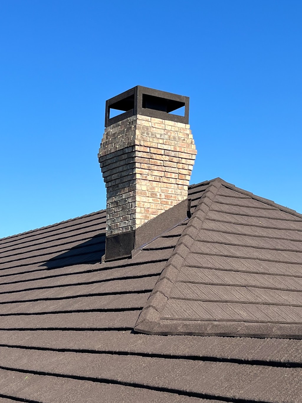 DT Roofing & Construction | 5900 E US Hwy 377 Suite 102, Granbury, TX 76049 | Phone: (817) 579-7800