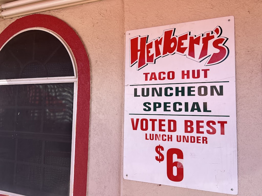 Herberts Taco Hut | 419 Riverside Dr, San Marcos, TX 78666, USA | Phone: (512) 392-2993