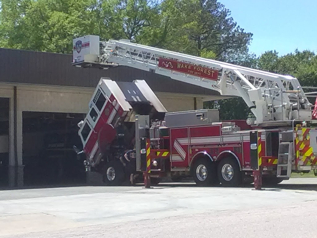 Wake Forest Fire Department Station 1 | 420 Elm Ave, Wake Forest, NC 27587, USA | Phone: (919) 556-1966