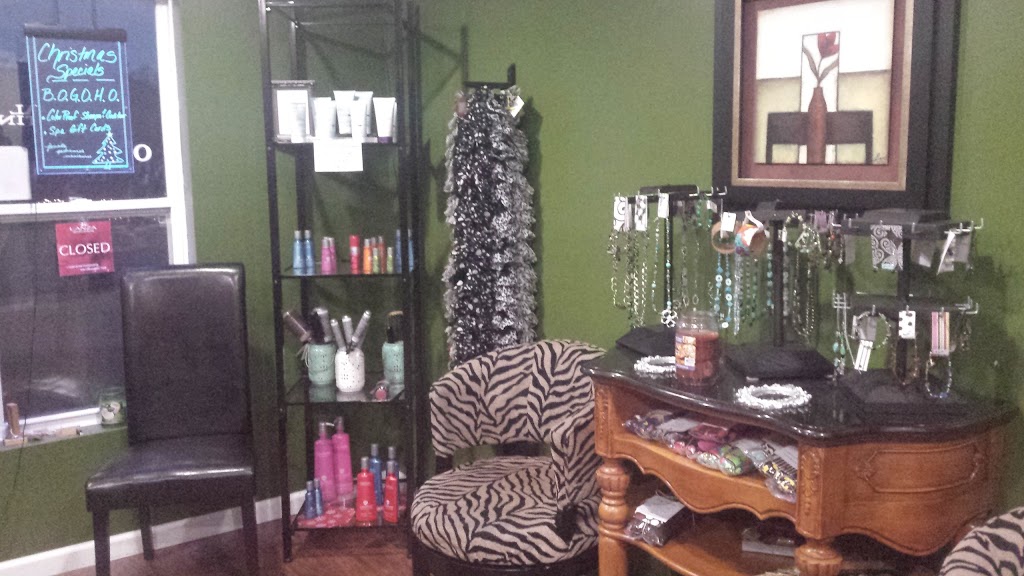 Curl Up And Dye Salon And Spa | 7149 Transit Rd, East Amherst, NY 14051, USA | Phone: (716) 688-2662