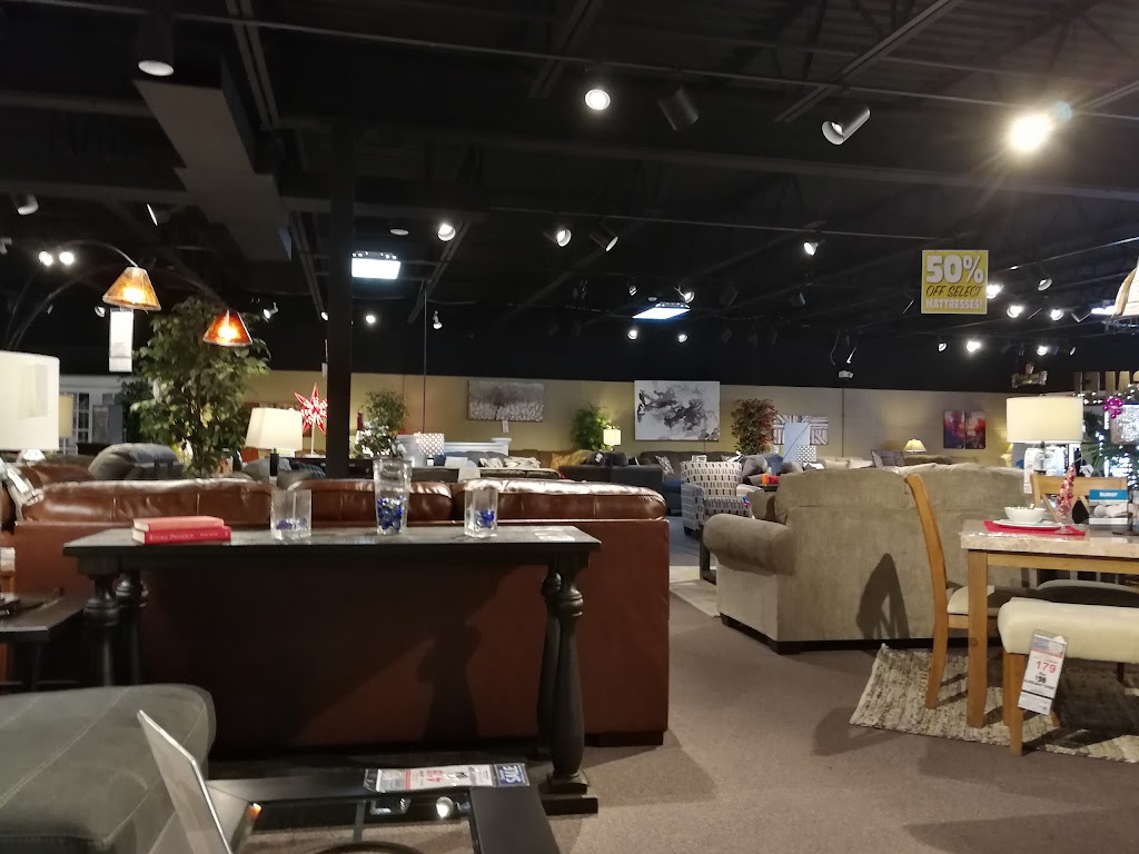 Mikes Furniture | 830 E Cass St, Joliet, IL 60432, USA | Phone: (815) 722-6686