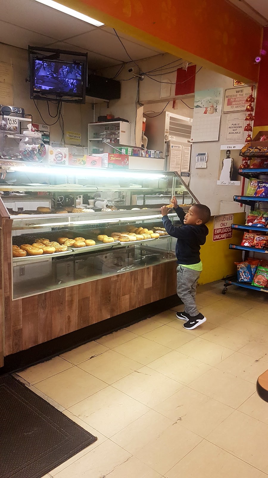 Supreme Donuts | 20773 Avalon Blvd, Carson, CA 90746, USA | Phone: (310) 329-7695