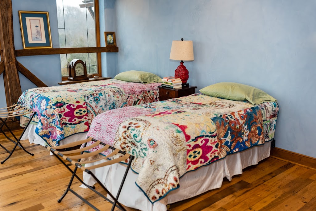 Valaterra | 7101 Shrader Ln, La Grange, KY 40031, USA | Phone: (502) 222-4802