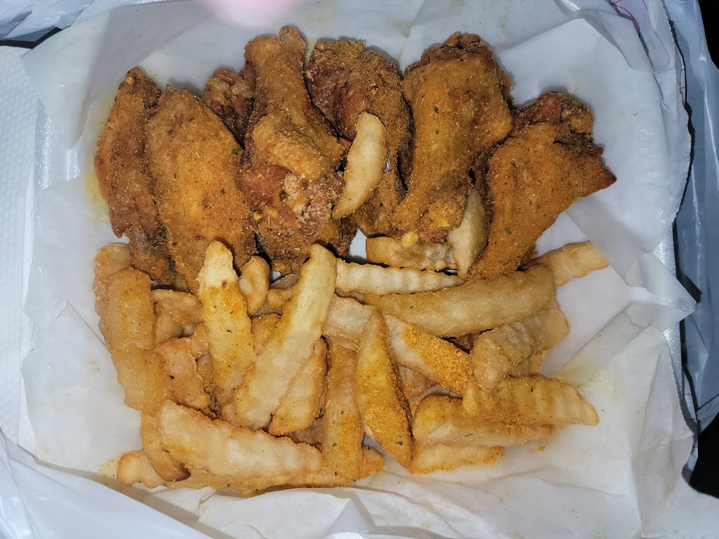 Millbranch Wings & More | 5182 Millbranch Rd, Memphis, TN 38116, USA | Phone: (901) 672-8880