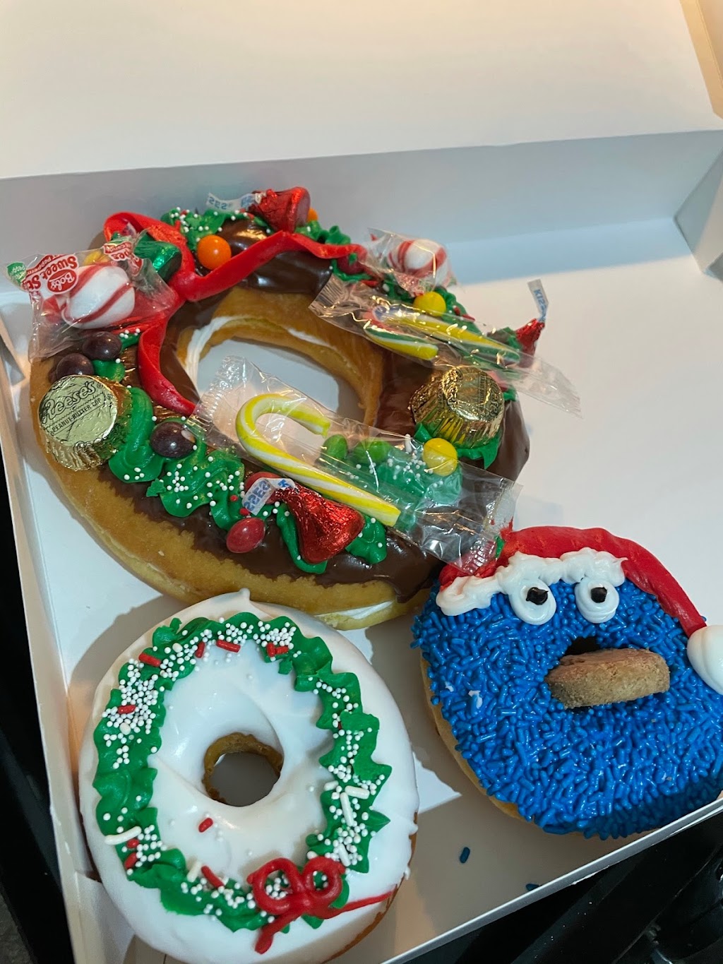 Frosted Donuts | 17119 88th Ave, Tinley Park, IL 60487, USA | Phone: (708) 620-8741