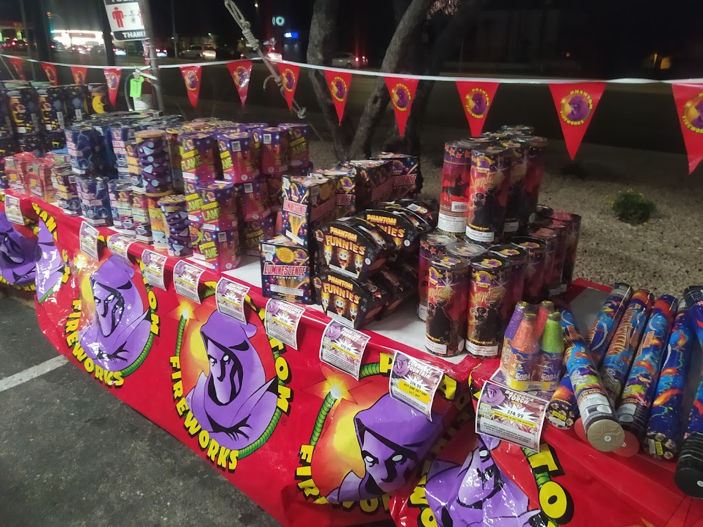 Phantom Fireworks Stand (Open Dec. 26 - 31) | 7915 N Oracle Rd, Oro Valley, AZ 85704, USA | Phone: (330) 746-1064