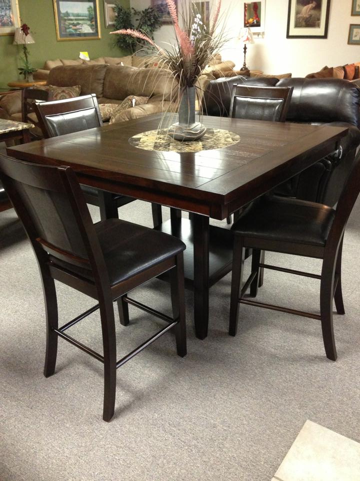 Waldrops Furniture | 1413 Southeast Pkwy, Azle, TX 76020, USA | Phone: (817) 237-8222