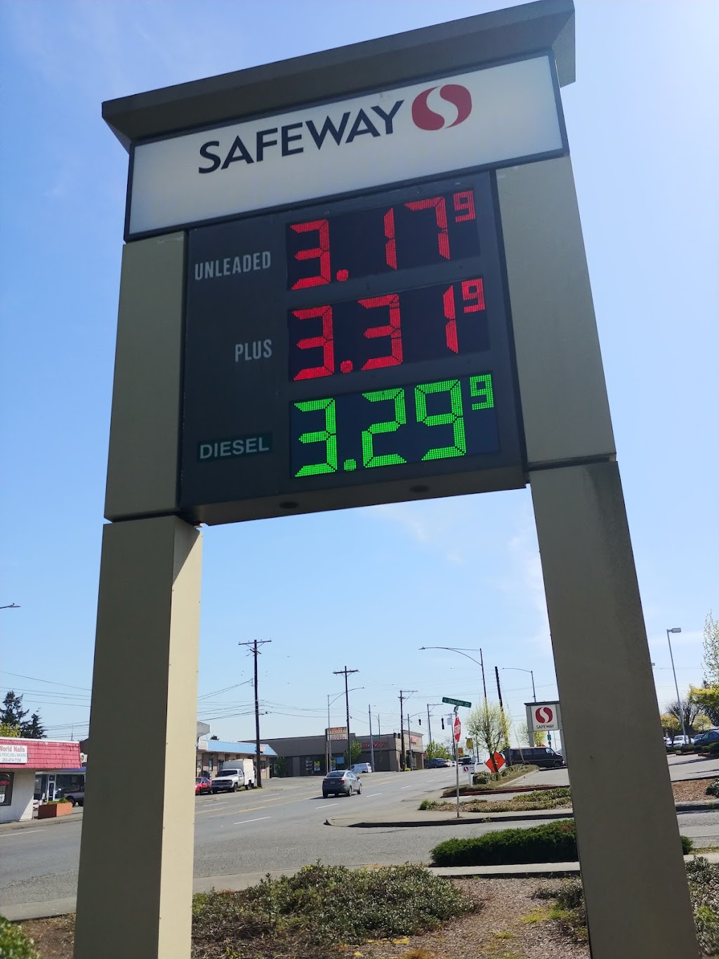 Safeway Fuel Station | 1402 S 38th St, Tacoma, WA 98418 | Phone: (253) 671-2343