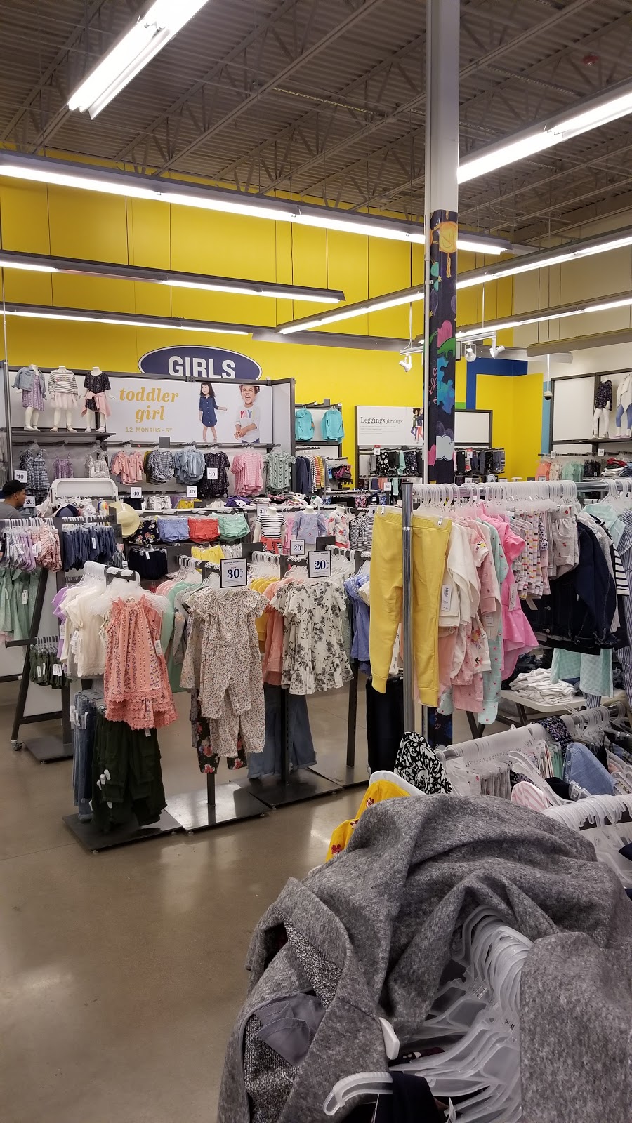 Old Navy | 15600 E Briarwood Cir Unit B-1, Aurora, CO 80016, USA | Phone: (303) 800-1159