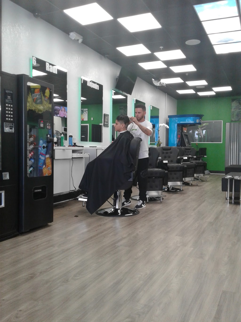 Fresh BarberShop | 16919 NW 67th Ave, Hialeah, FL 33015, USA | Phone: (305) 909-9440