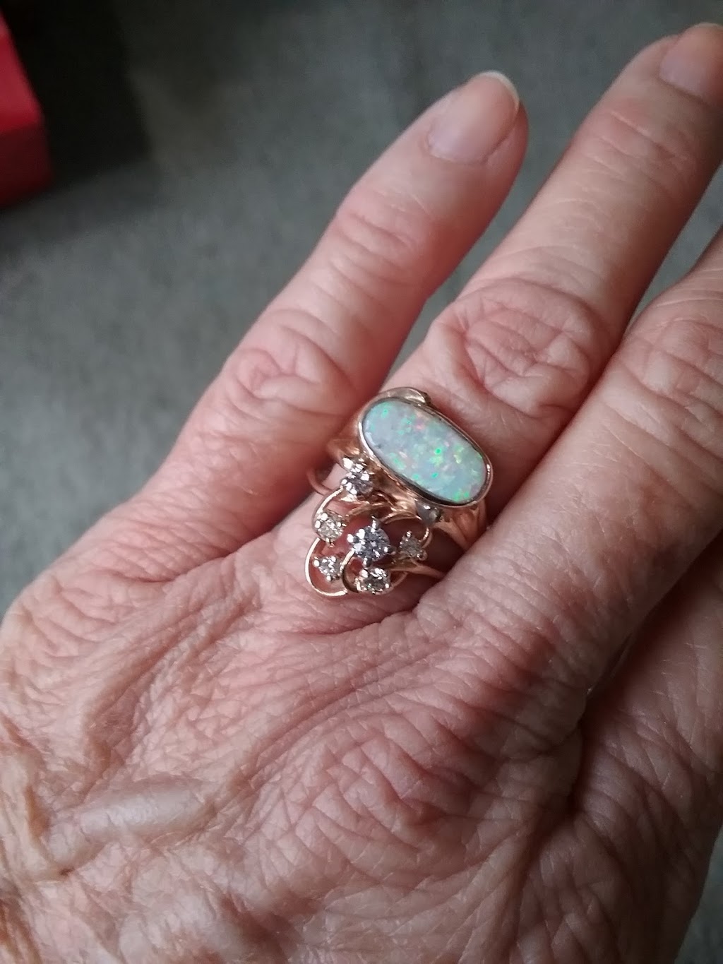 Burtons Gems and Opals | 1228 S Beach Blvd, Anaheim, CA 92804 | Phone: (714) 827-5680