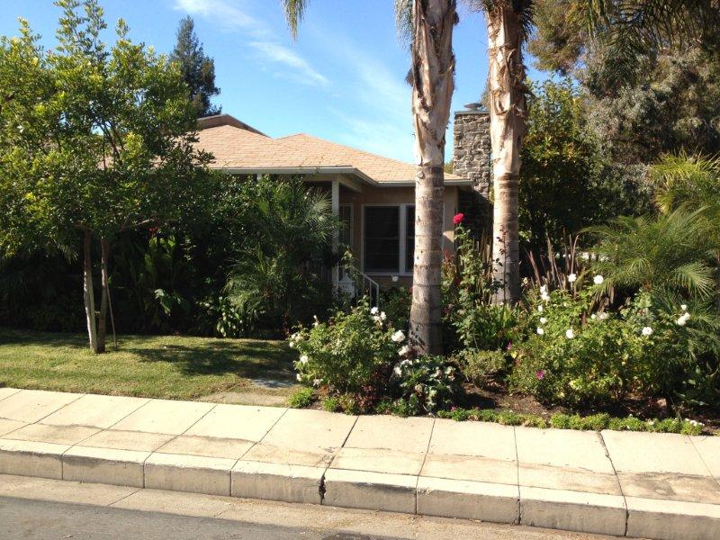 Carnahan Dexter Property Management | 20121 Ventura Blvd #203, Woodland Hills, CA 91364, USA | Phone: (818) 999-2101