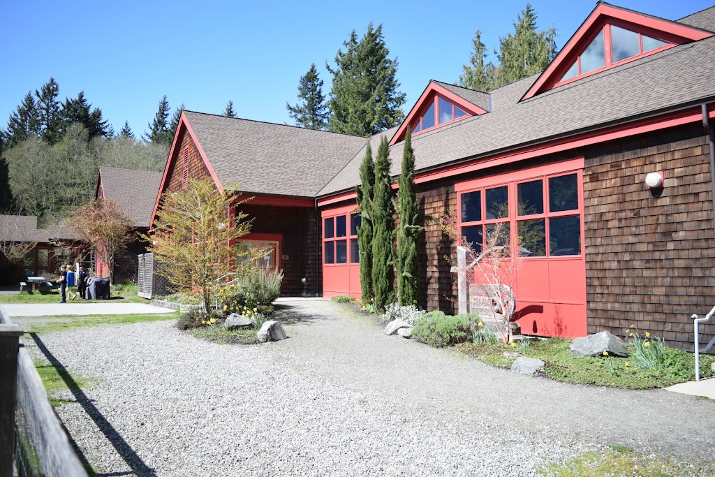 The Island School | 8553 NE Day Rd, Bainbridge Island, WA 98110, USA | Phone: (206) 842-0400