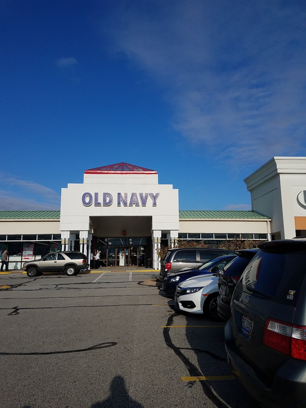 Old Navy | 3881 Medina Rd, Akron, OH 44333, USA | Phone: (330) 576-5045