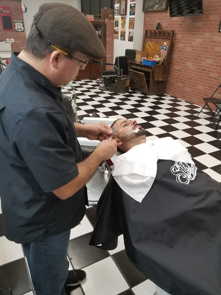 Jeorges Barber Shop | 940 N Mountain Ave, Ontario, CA 91762, USA | Phone: (909) 968-5154