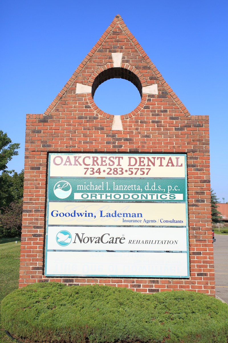 Oakcrest Dental Center | 20302 Eureka Rd, Taylor, MI 48180, USA | Phone: (734) 283-5757