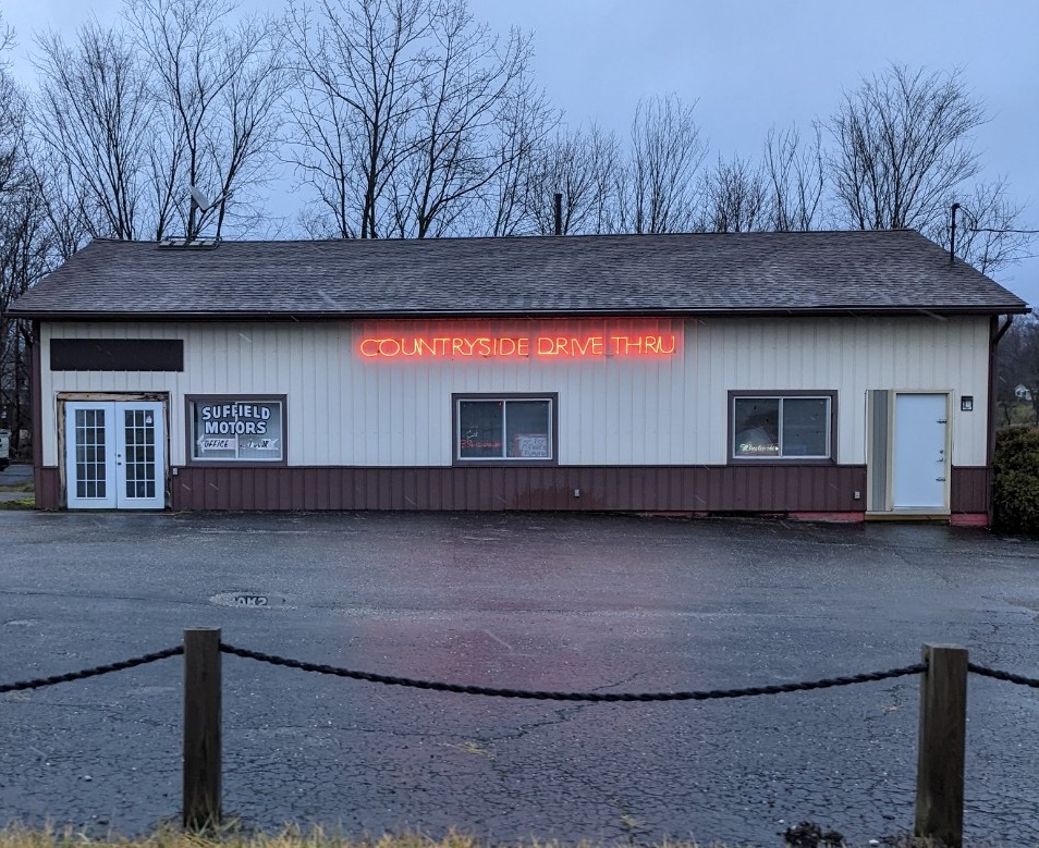 Country Side Drive Thru | 1238 OH-43, Mogadore, OH 44260, USA | Phone: (330) 628-6074
