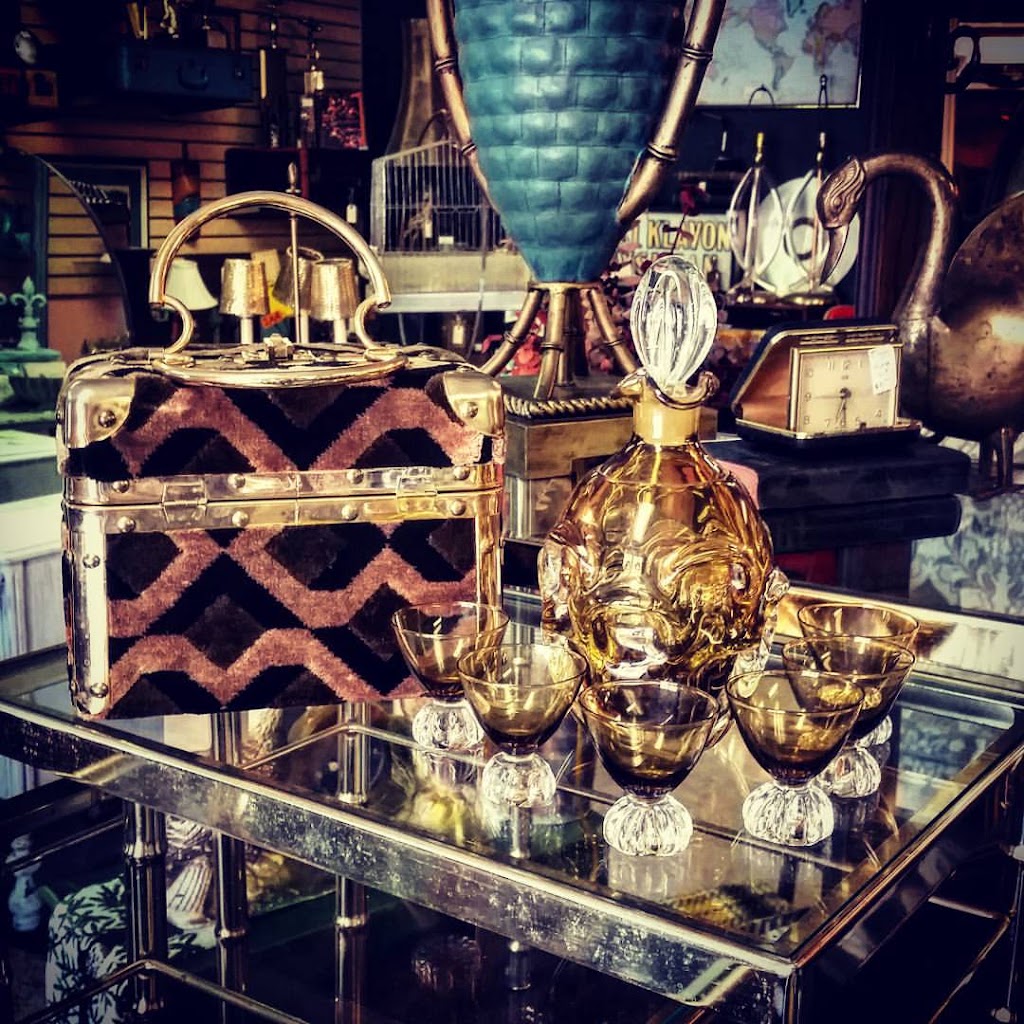 Vintage VanBlair Antiques & Oddities | 897 Middletown Rd E, North Lima, OH 44452, USA | Phone: (330) 540-1752