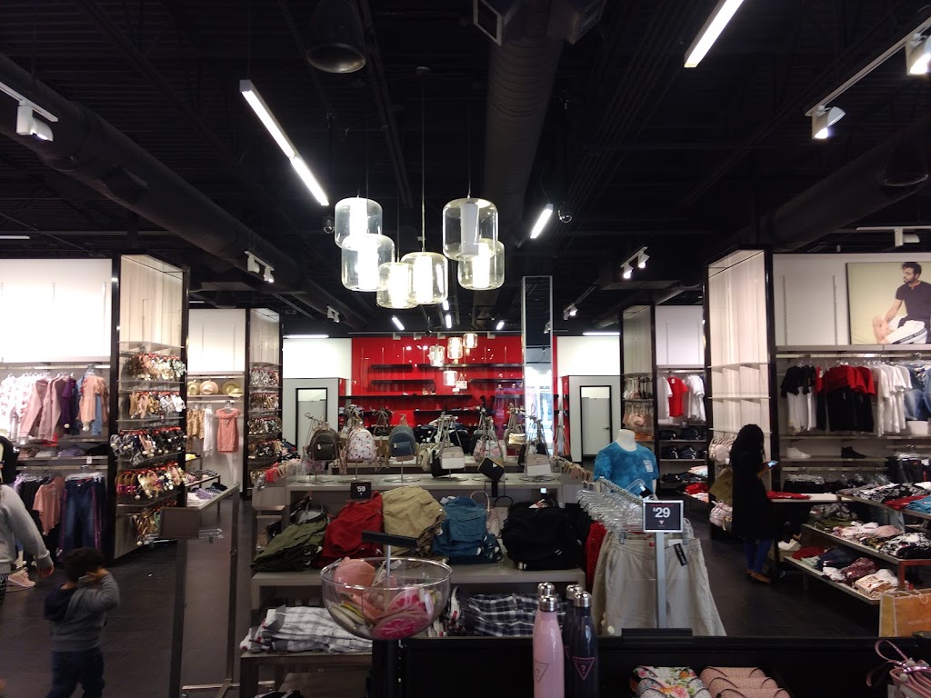 GUESS Factory | 2950 West, I-20 Space 165, Grand Prairie, TX 75052, USA | Phone: (972) 606-0014