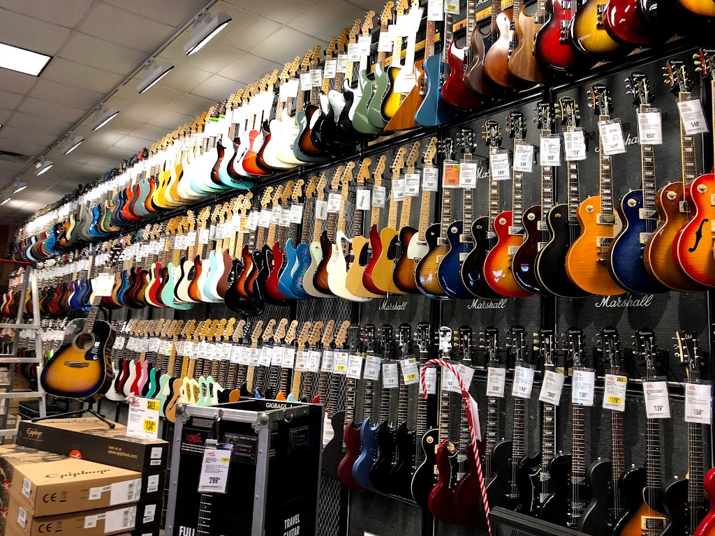 Guitar Center | 4519 Lyndon B Johnson Fwy, Farmers Branch, TX 75244, USA | Phone: (972) 960-0011