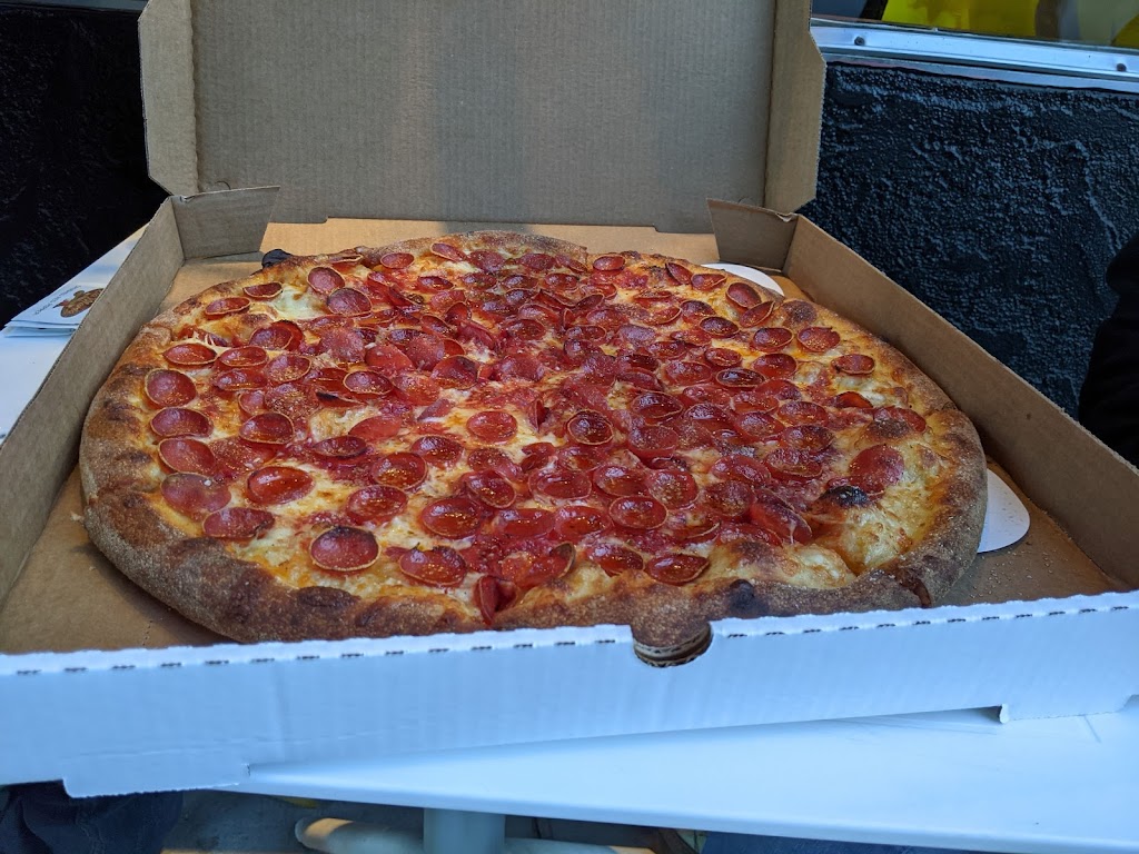 Hella Pie Pizza Company | 50 W 10th St, Tracy, CA 95376, USA | Phone: (209) 237-2034