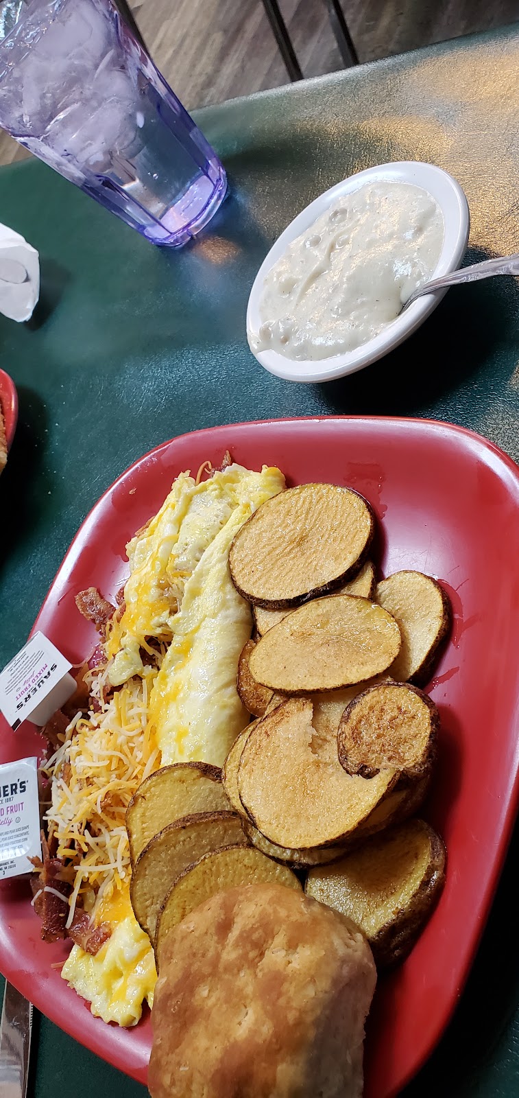 Codys Diner | 113 Cumberland St, Ashland City, TN 37015, USA | Phone: (615) 415-3368