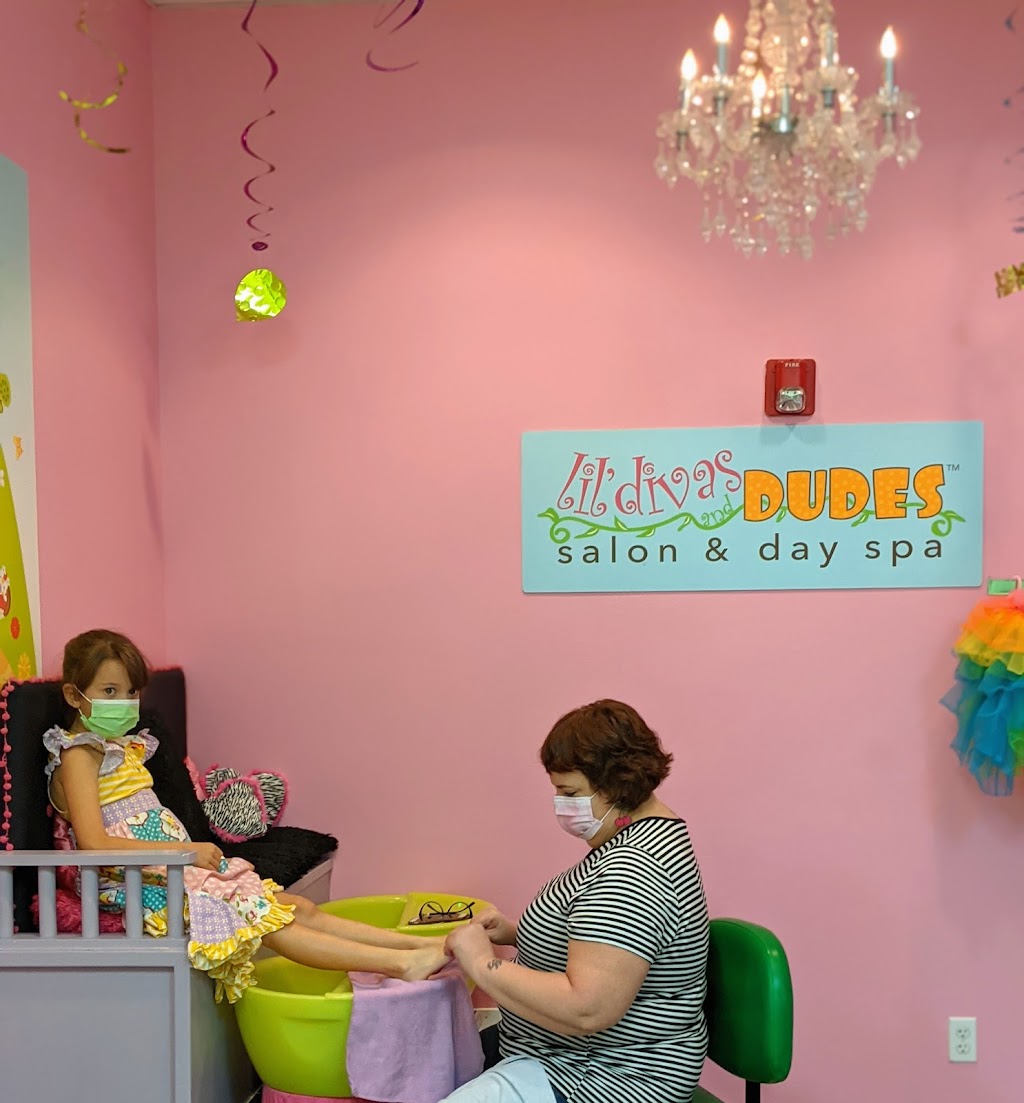 Lil Divas and Dudes Salon & Day Spa | 8415 Honore Ave, Bradenton, FL 34201, USA | Phone: (941) 359-1396