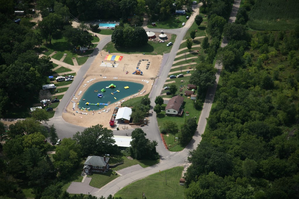 Merry Macs Campground | E12995 Halweg Rd, Merrimac, WI 53561, USA | Phone: (608) 493-2367