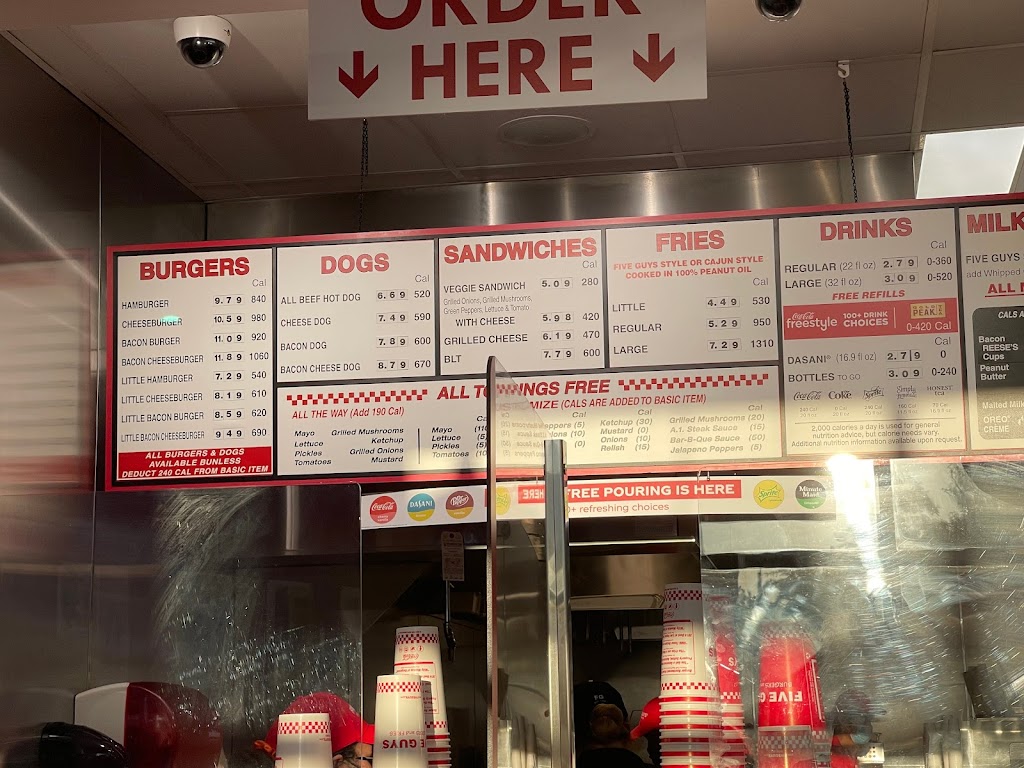 Five Guys | 3525 Richmond Hwy, Alexandria, VA 22305, USA | Phone: (703) 706-9547