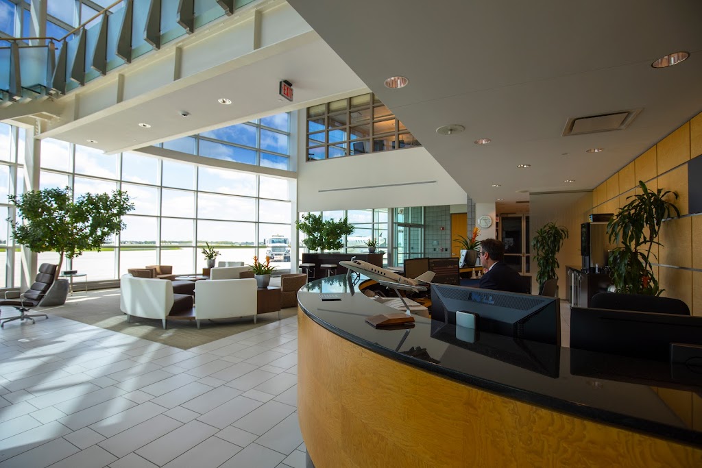 NetJets Private Boarding Lounge (CMH) | 4111 Bridgeway Ave, Columbus, OH 43219, USA | Phone: (614) 239-5500