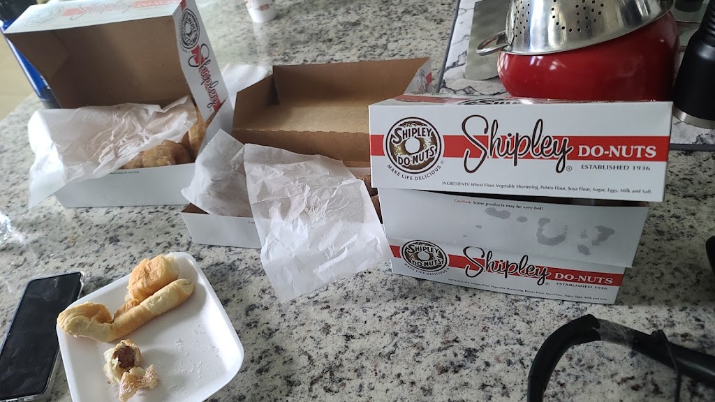 Shipley Do-Nuts | 12568 Broadway St #110, Pearland, TX 77584, USA | Phone: (281) 741-0270