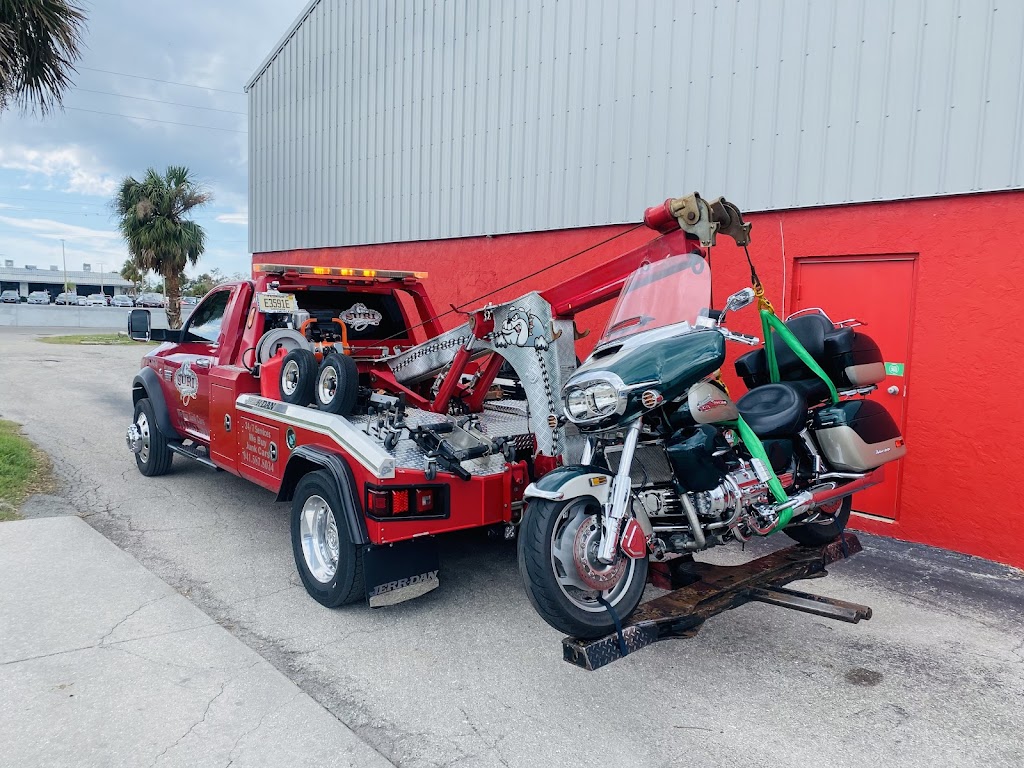 Suri Towing LLC | 6625 Mauna Loa Blvd, Sarasota, FL 34241, USA | Phone: (941) 587-8034