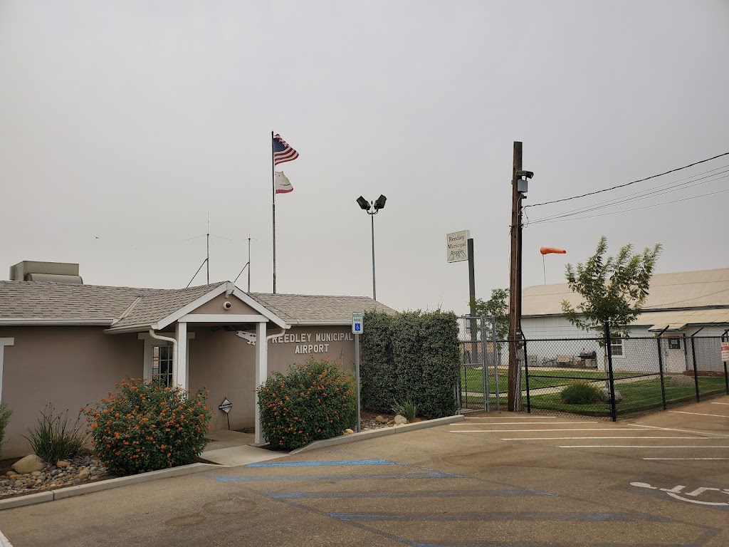 Reedley Municipal Airport | 4557 S Frankwood Ave, Reedley, CA 93654, USA | Phone: (559) 637-9453