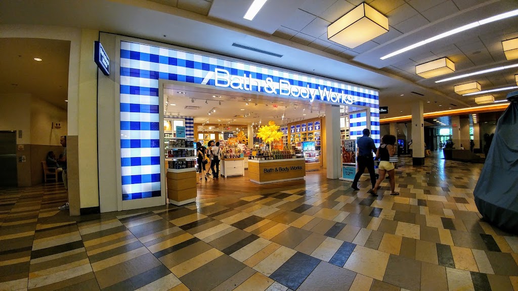 Bath & Body Works | 26300 Cedar Rd, Beachwood, OH 44122, USA | Phone: (216) 464-2648