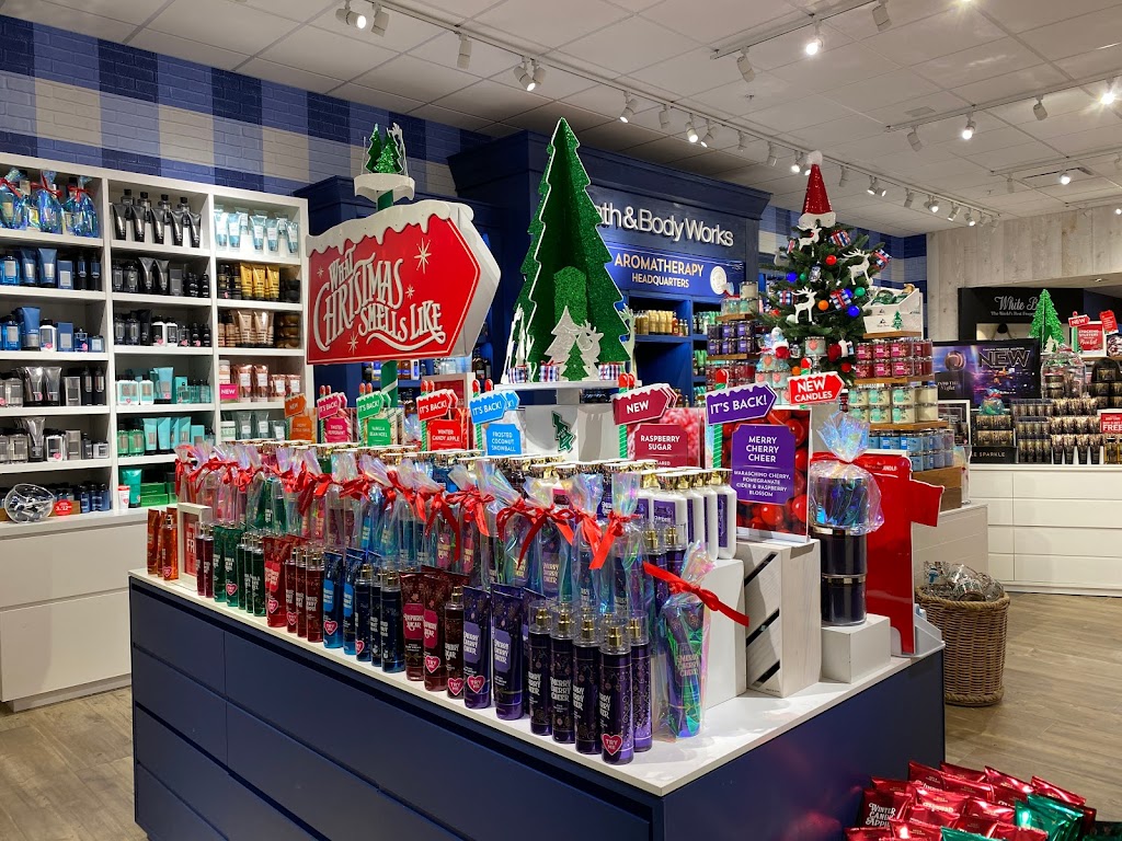 Bath & Body Works | 1001 N Arney Rd, Woodburn, OR 97071, USA | Phone: (971) 338-5092