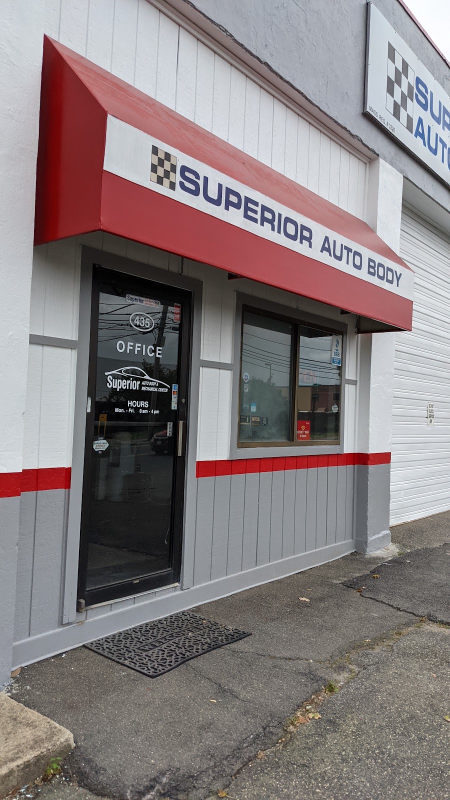 Superior Auto Body | 435 Riverside Ave, Medford, MA 02155, USA | Phone: (781) 391-2332