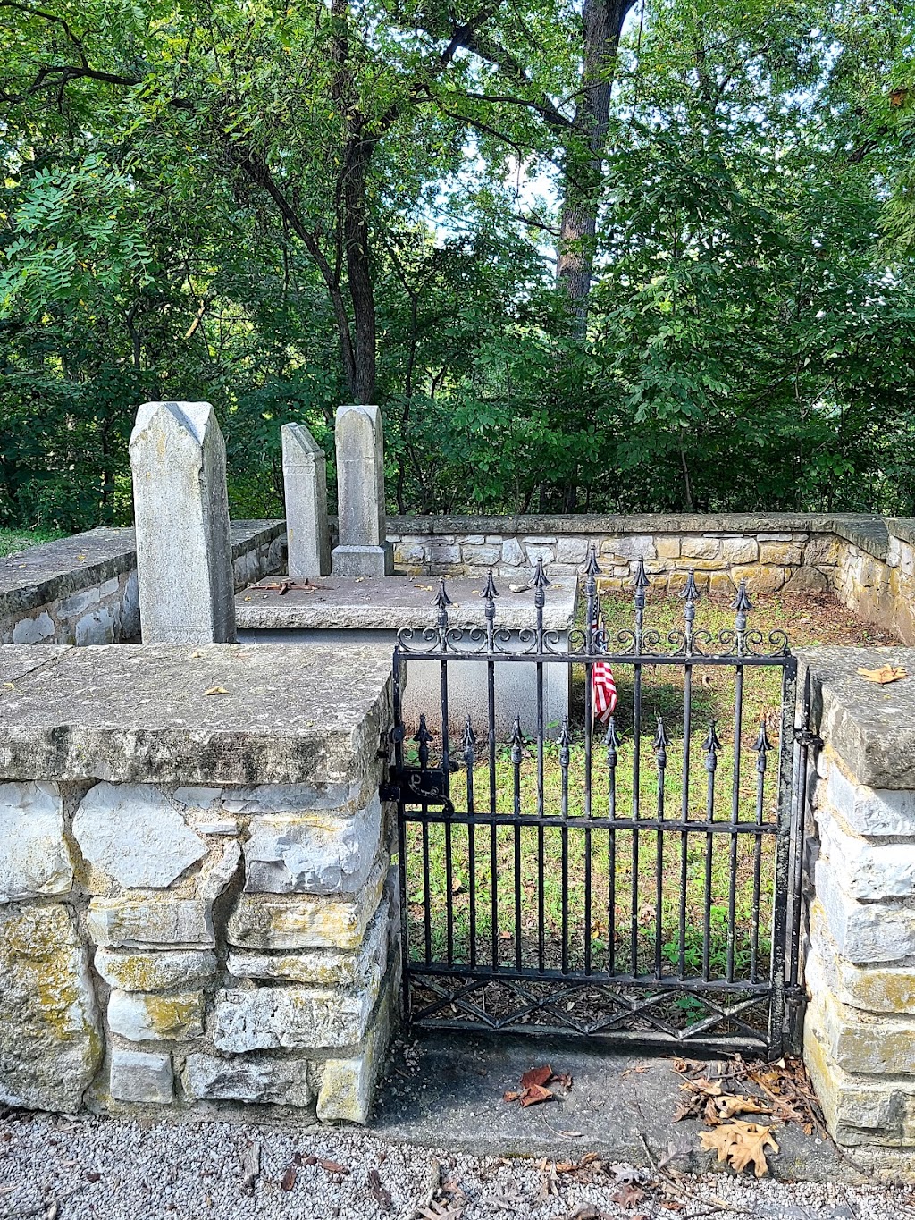 Gov. Daniel Dunklins Grave State Historic Site | 104 Dunklin Dr, Herculaneum, MO 63048, USA | Phone: (636) 464-2976