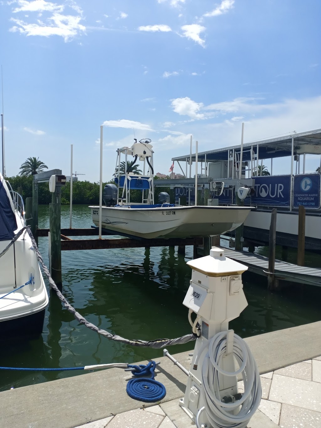 Parking Garage at Clearwater Marine Aquarium | 249 Windward Passage, Clearwater, FL 33767, USA | Phone: (727) 441-1790