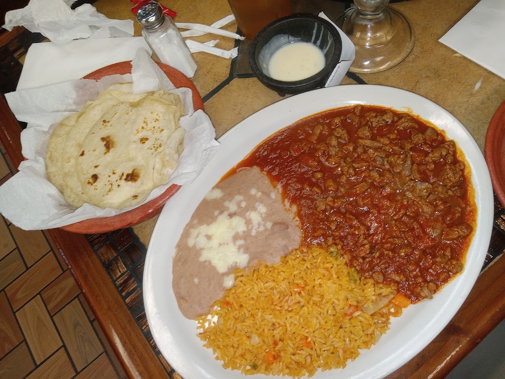 La Fiesta Méxican Restaurant | 220 W Almar Dr, Chickasha, OK 73018, USA | Phone: (405) 222-3355