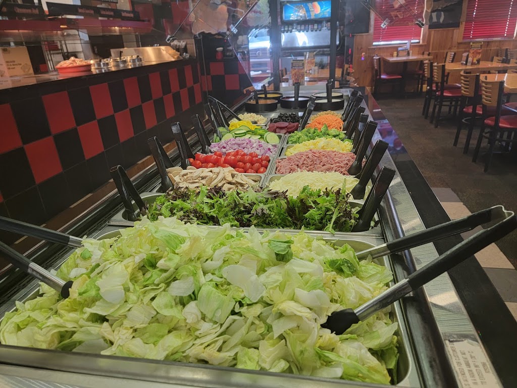 Hungry Howies Pizza & Salad Bar | 5912 18th St E, Ellenton, FL 34222 | Phone: (941) 981-3814